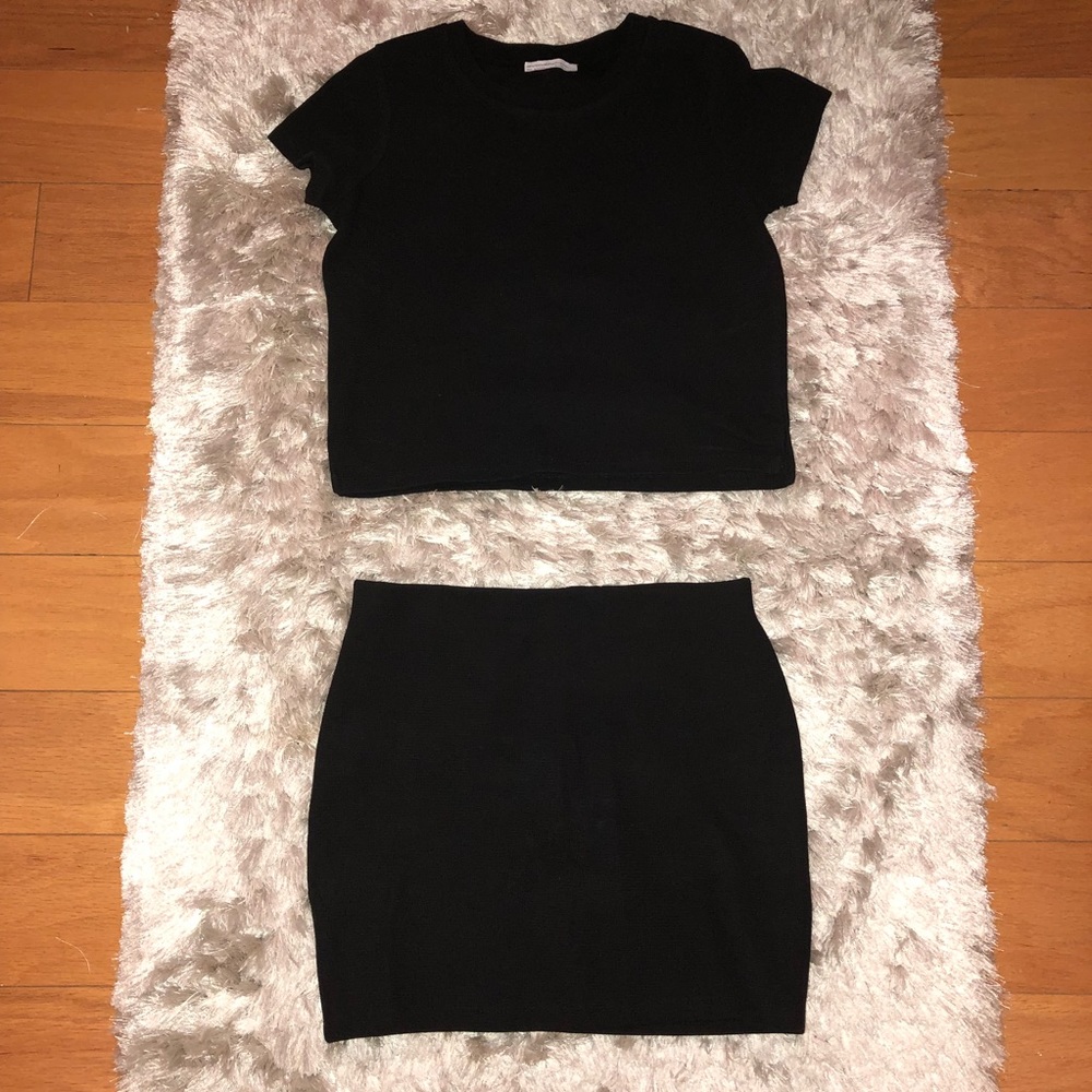 Black top/ black skirt